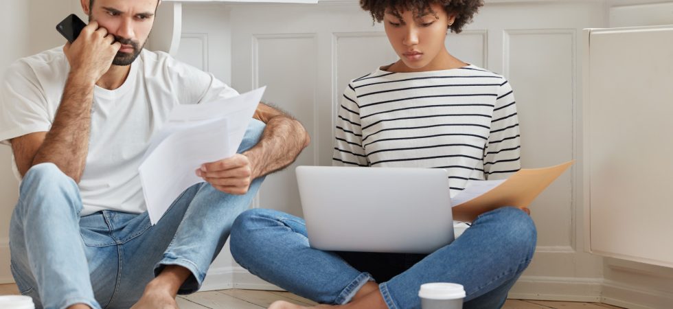 Vices cachés immobilier : comprendre ses droits et les recours à envisager